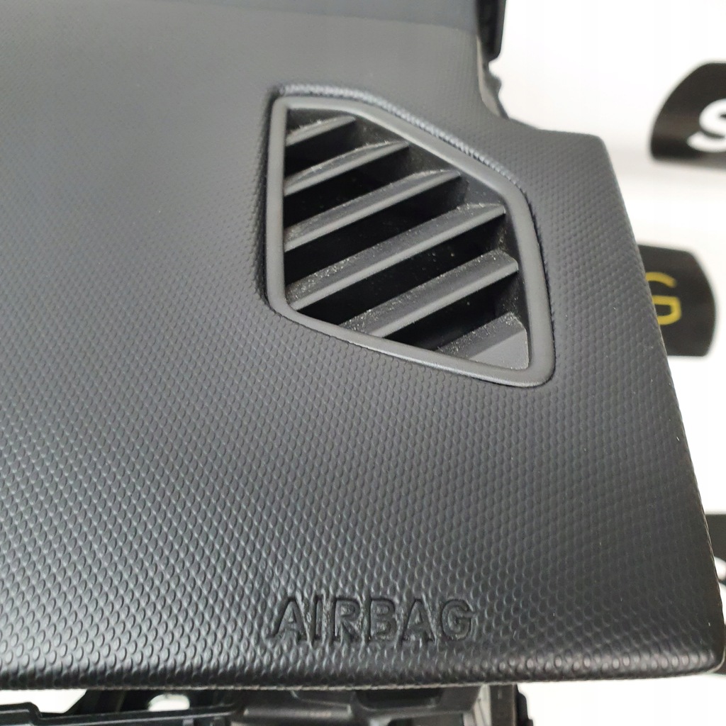 фото №5, A1 82a панель приладів консоль подушки безпеки ремені подушка безпеки pulpit