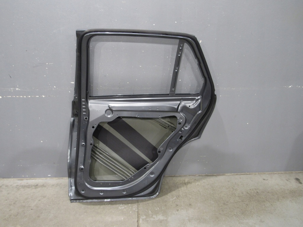 фото №10, Mercedes w253 x253 glc 2015-2024 дверь задняя правое