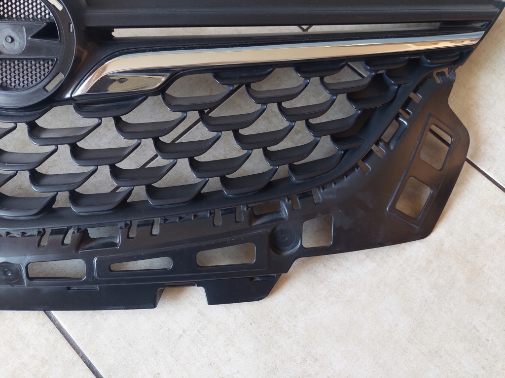 фото №7, Решітка радіатора --- решітка радіатора --- opel zafira c - lift - 2016