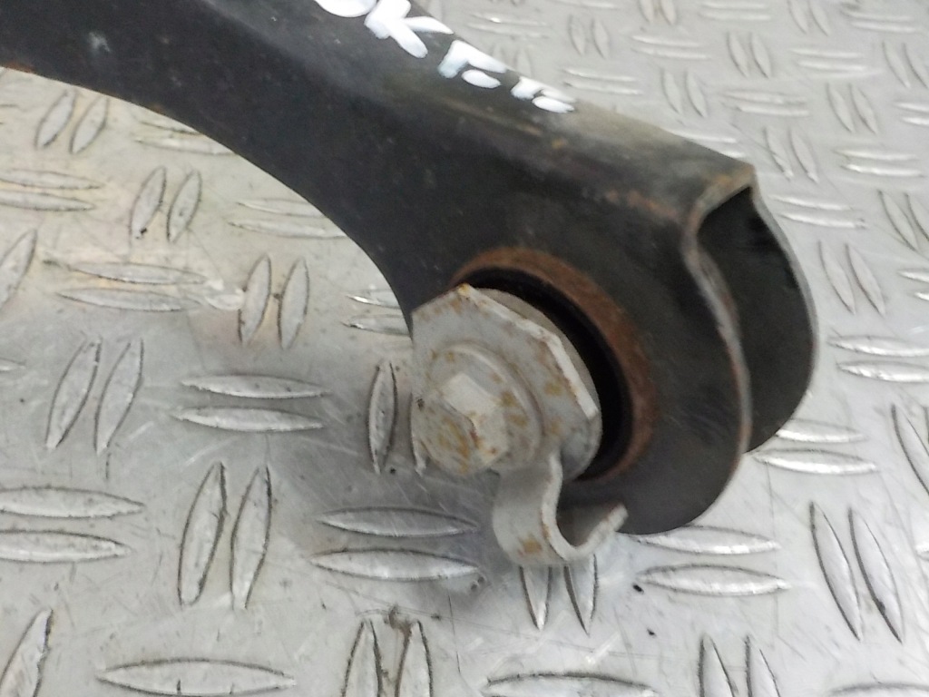 фото №6, Grand cherokee wk2 рычаг верхний правый перед