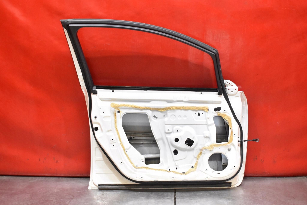 фото №12, Дверь левая перед передние белый nissan leaf 1 i za0 lift 10-17