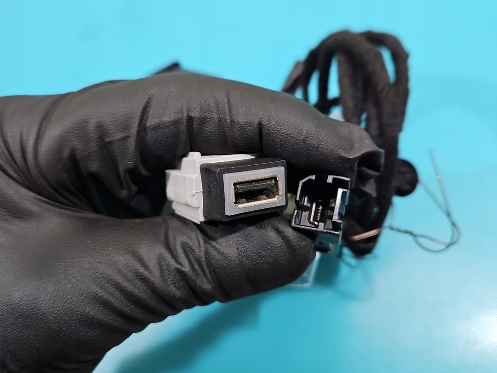 фото №8, Роз'єм usb ford escape iii 12- hs7t-14f014-ac