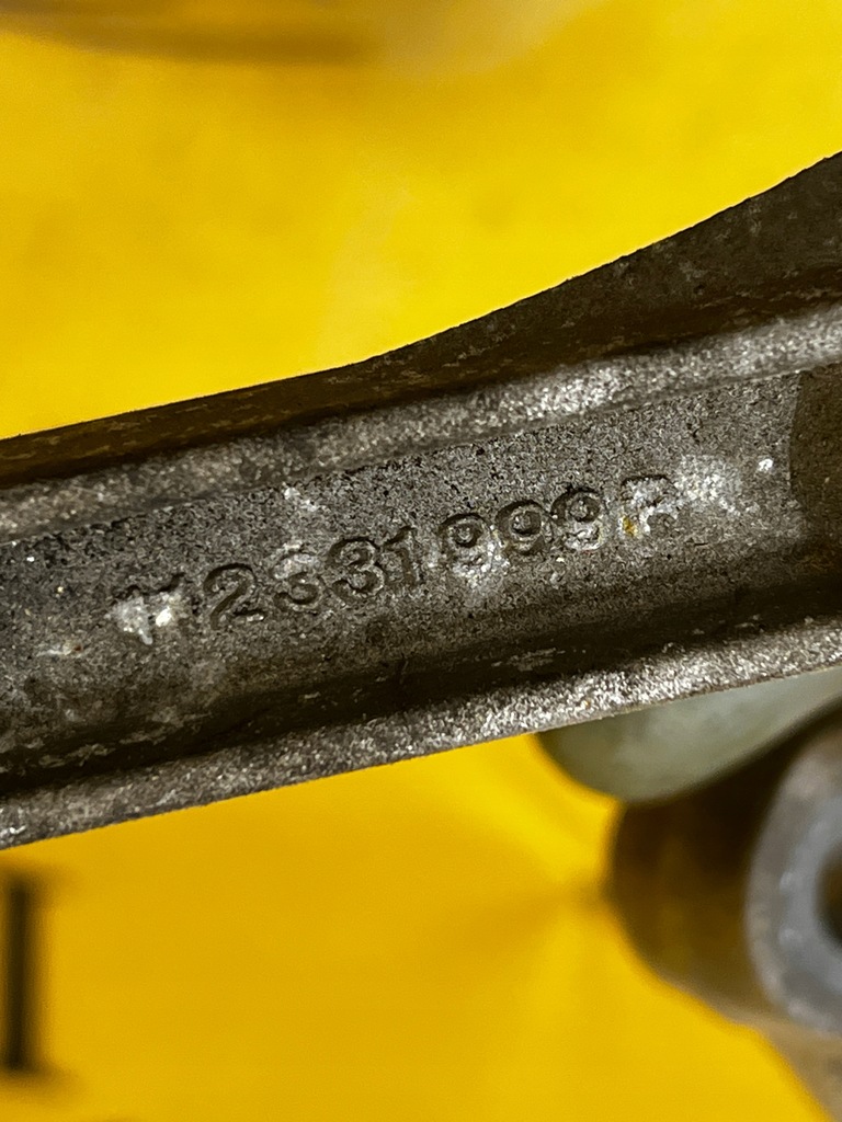 фото №3, Кронштейн кронштейн коробки renault megane iv 1.6 sce