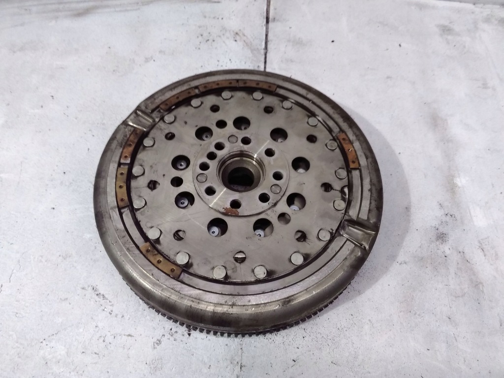 фото №6, Mercedes-benz cla c117 x117 w117 2015 зчеплення / комплект