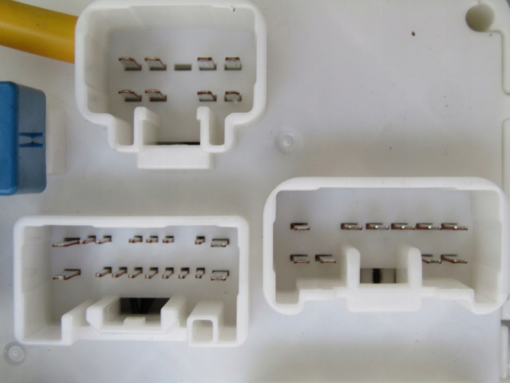 фото №9, Sx4 s-cross ii 1.5 23r коробка предохранителей корпус