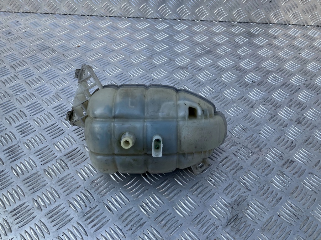 фото №1, Бак расширительный bmw f34 gt 2.0 d