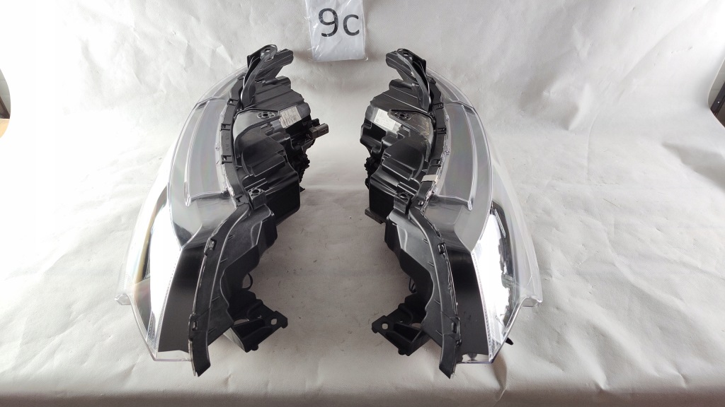 Mitsubishi outlander рестайлинг  full led левый правый фара фара Оригинал