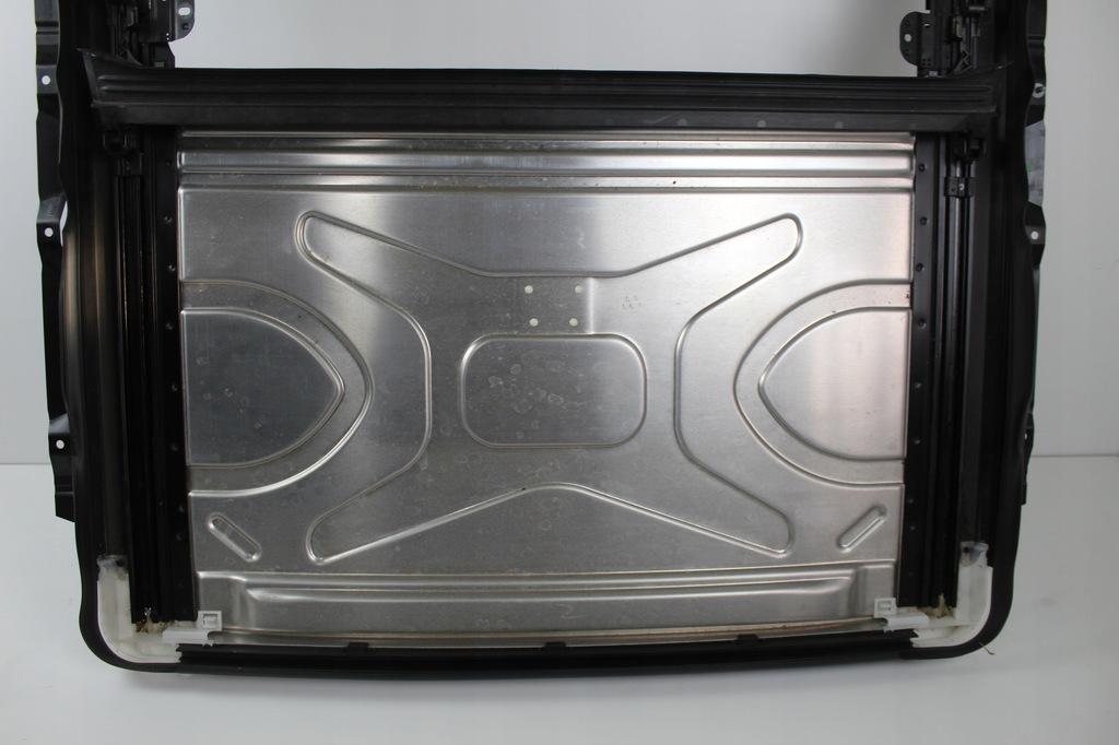 фото №8, Моторчик люк 9127381 bmw f07 f10 f11 e70