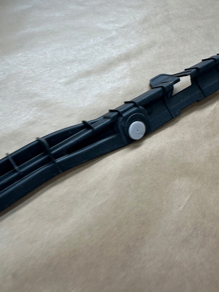 фото №9, Направляющая бампера задняя opel astra iii h kombi 24460477