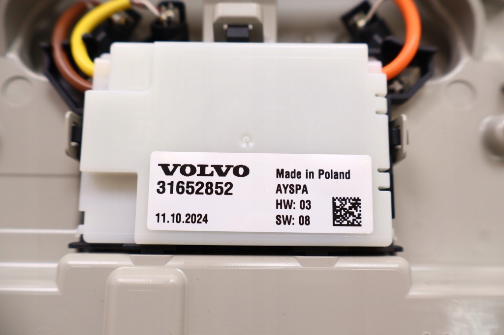 Volvo xc60 ii лампа потолочный 31652852, 32392105 с Разборки