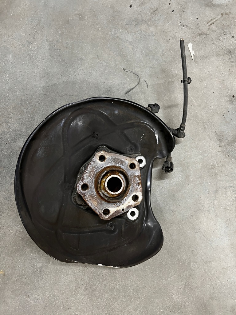 фото №1, Audi оригинальный номер 4m0505432af поворотный кулак поворотная vcc