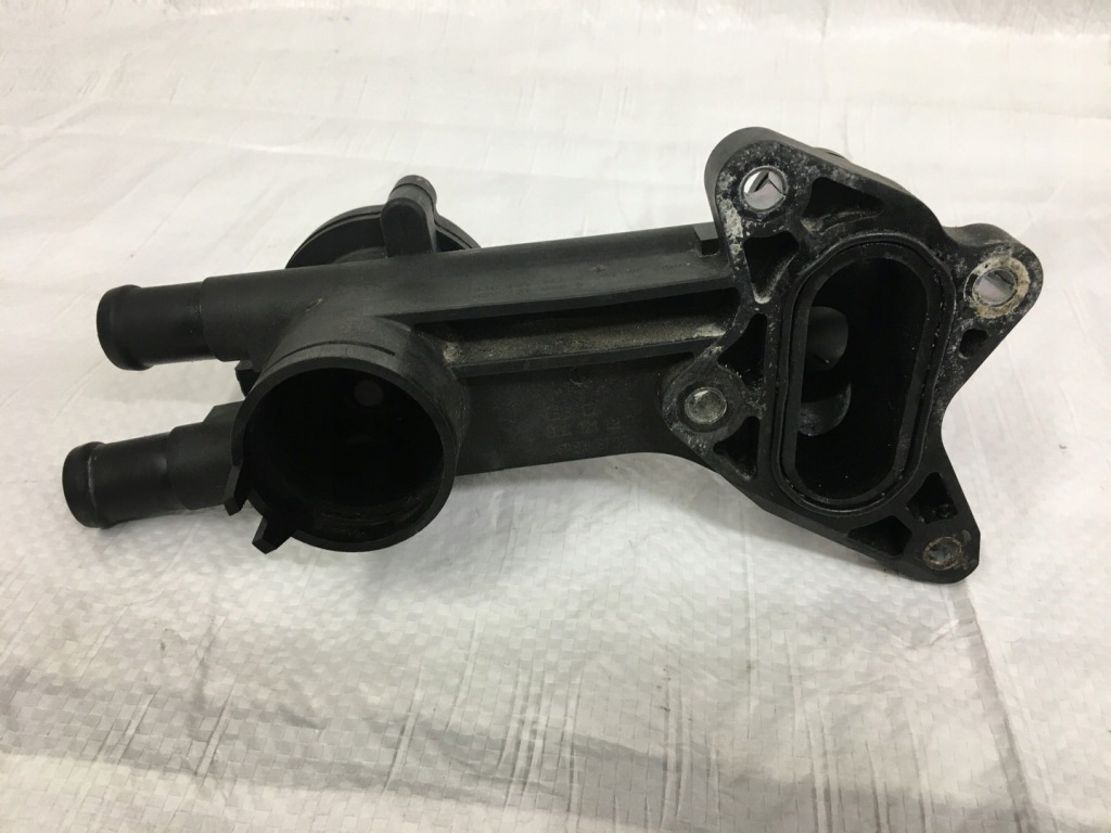 фото №10, Корпус термостата патрубок vw polo 6r v seat ibiza iv 1.2i cg 03c121111b