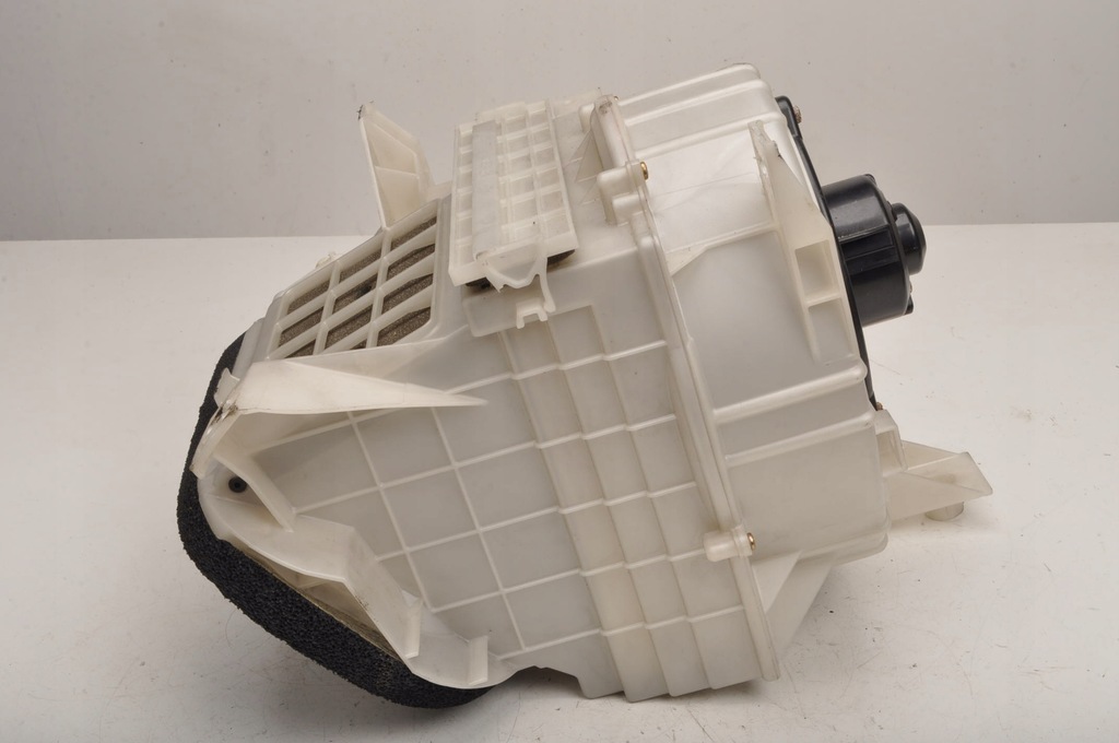 фото №6, Aston martin db9 6.0 вентилятор обдув anglik 194000-1040