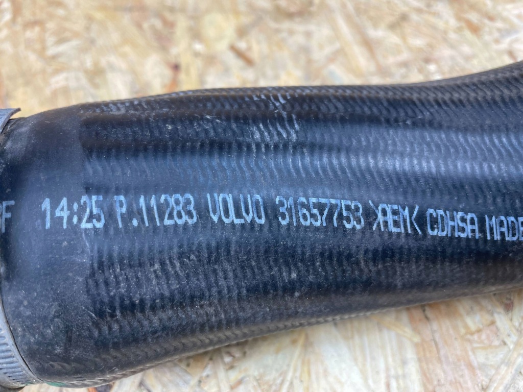 Пабтрубок  труба шланг воздуха volvo xc90 ii xc60 ii v60 ii 31686412 31657738 Недорого