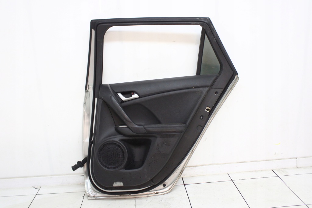 фото №6, Honda accord viii 8 kombi 2008r- дверь правое задние правый задняя nh743m