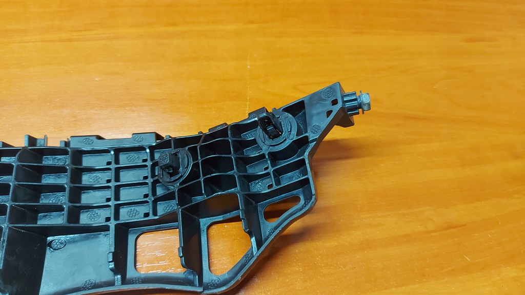 фото №12, Направляющая бампера правый перед toyota chr c-hr 16-