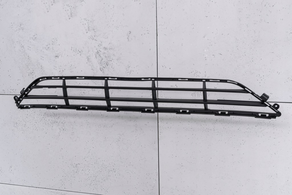 Volvo xc90 2 2014-19 дорестайлинг  решётка бампера средняя перед 31353373 с Разборки