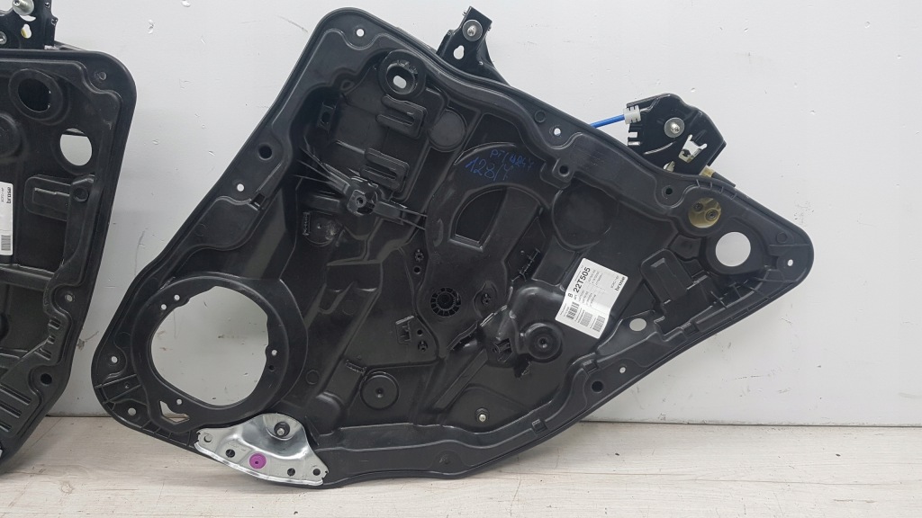 Купити Mercedes b klasa w247 механізм підйомник скло задній