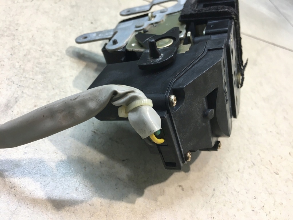 фото №6, Замок двері правий задня cerato i 4 pin