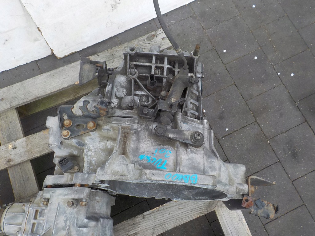 фото №13, Hyundai tucson i 06r 2.0 16v 141km коробка передач передач l6j + редуктор