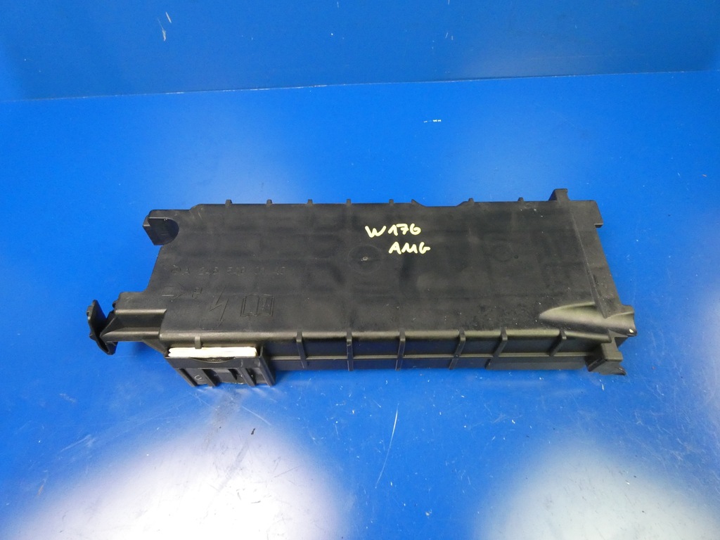фото №1, Mercedes w176 w246 кришка коробка запобіжників