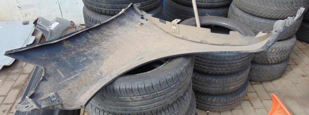 Крыло  правый  перед передний renault clio 3 3 teb66 европа Доставка