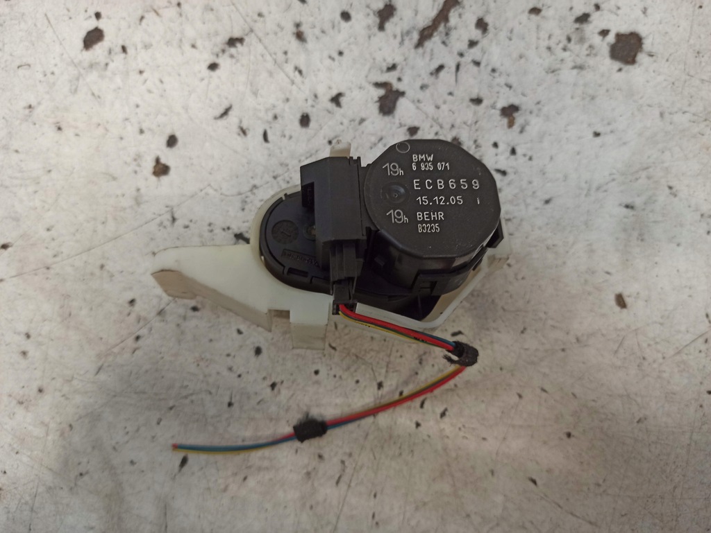 фото №9, Bmw 7 e65 моторчик отопителя 6935071