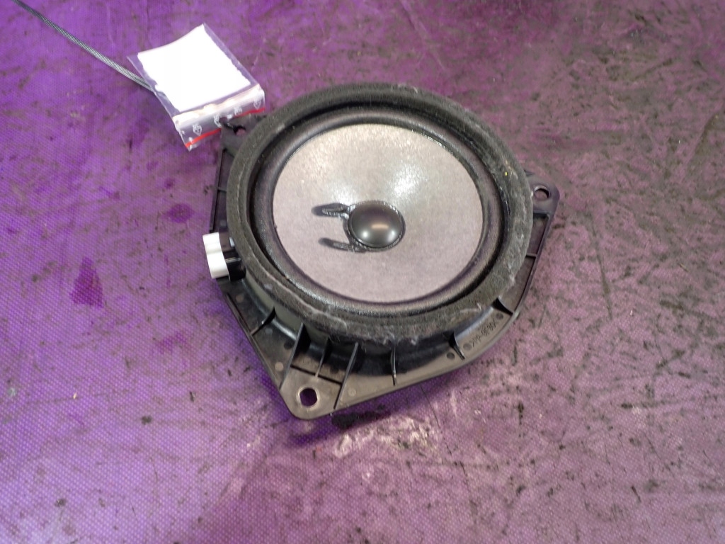 фото №1, Toyota corolla verso ii 04- динамік лівий задня 86160-0f030 861600f030