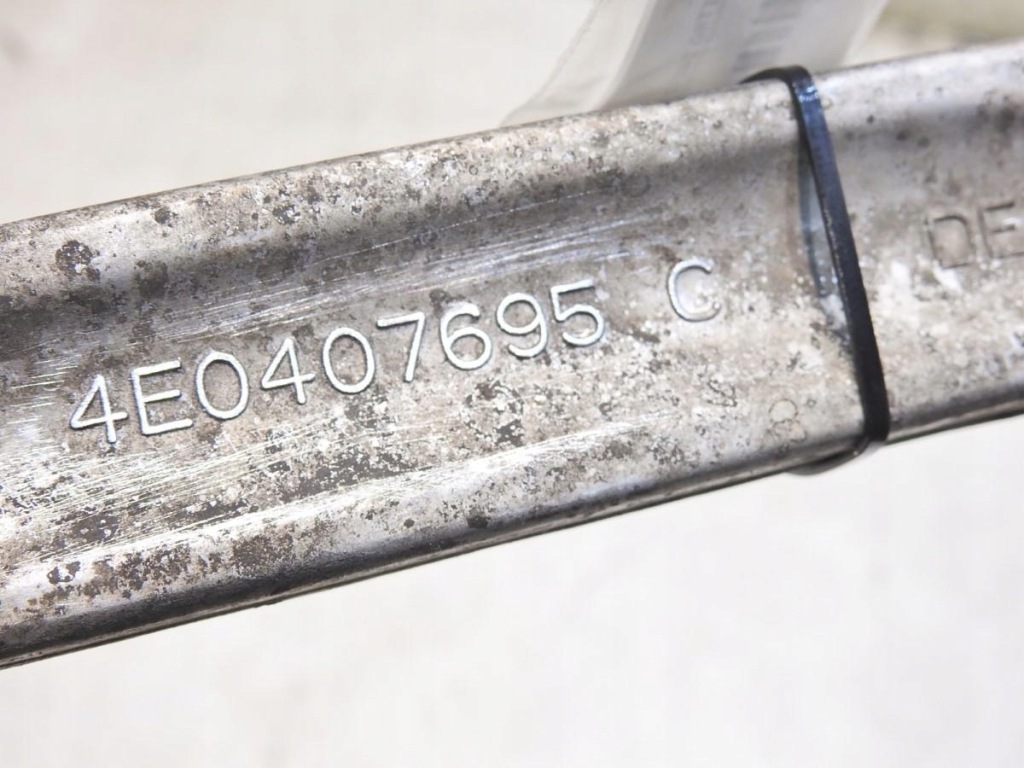 Важіль лівий перед audi a8 d3 4.0 v8 tdi quattro 4e0407695c Недорого