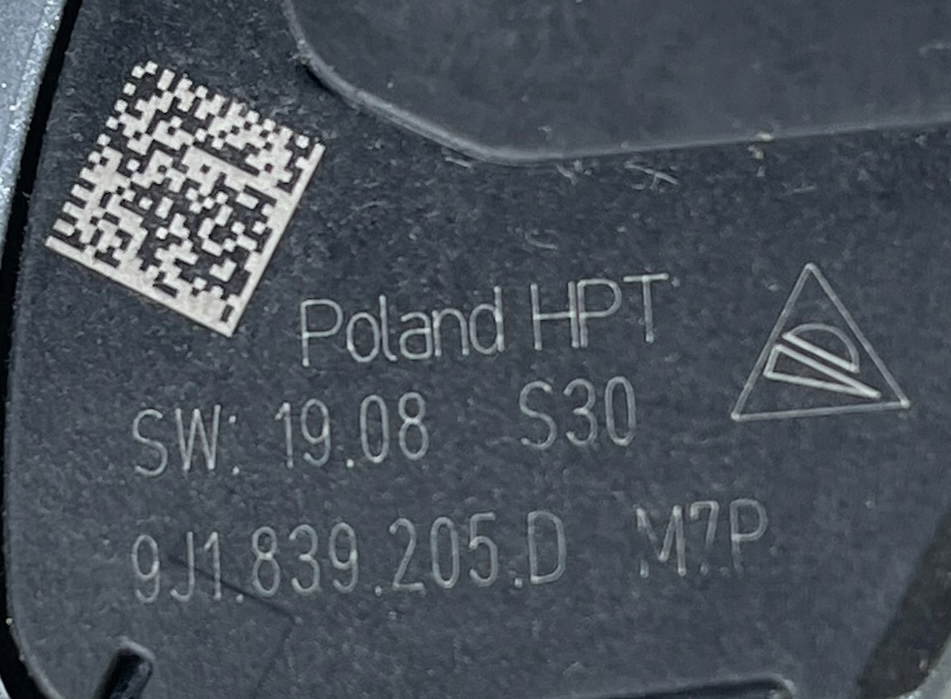 фото №5, Porsche taycan 9j1 ручка наружная дверь левый задняя 9j1839205d