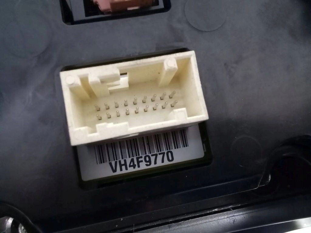 фото №8, Citroen c3 picasso счетчик 9634961080