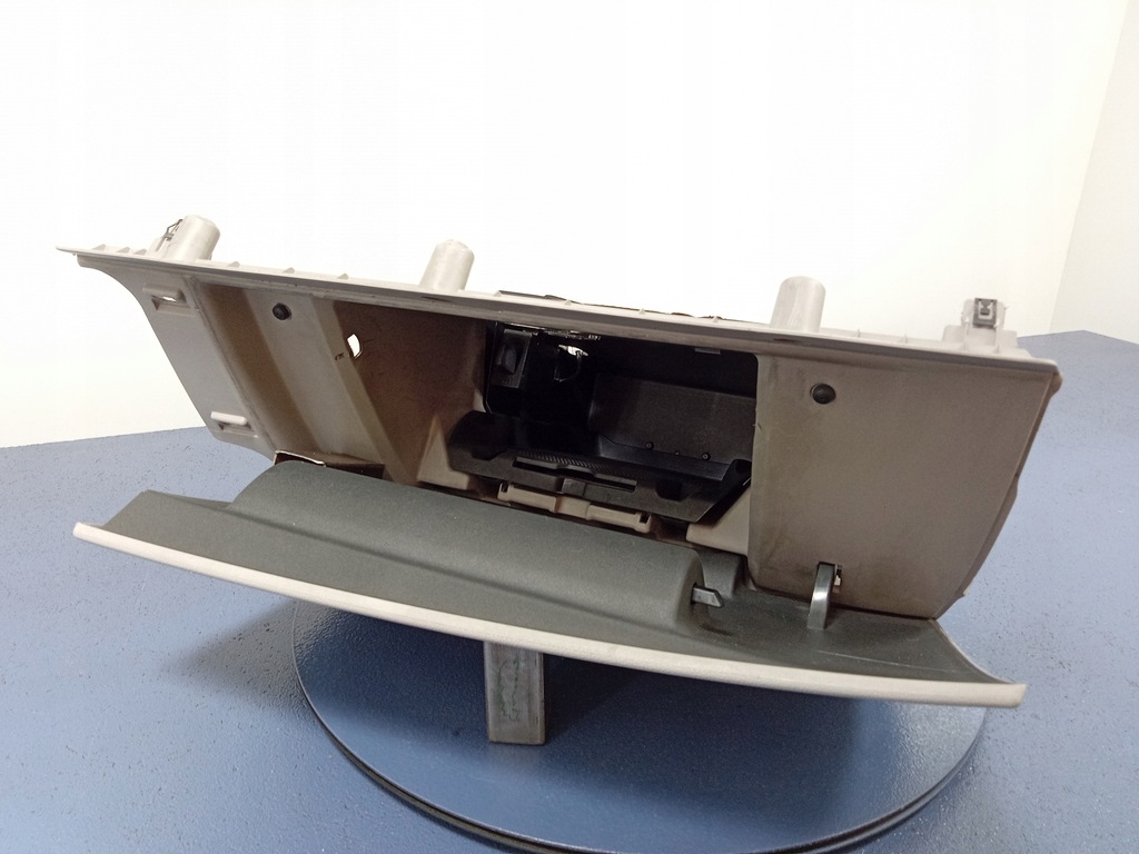 фото №5, Volvo v50 s40 ii бардачок пасажира eu 8626141