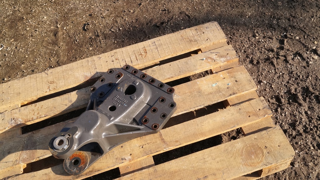 фото №1, Кронштейн задняя рессора renault 21682252