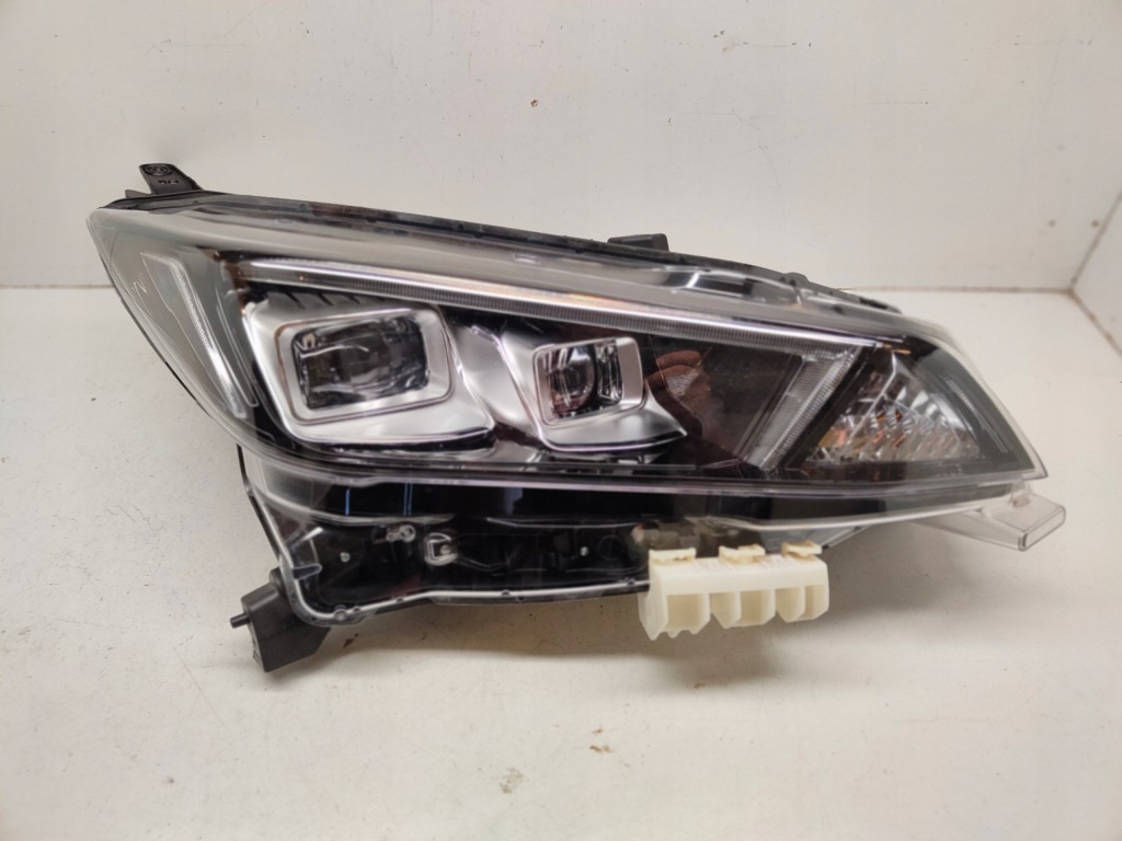 фото №1, Правая лампа перед nissan leaf ii 2 ze1 full led 17