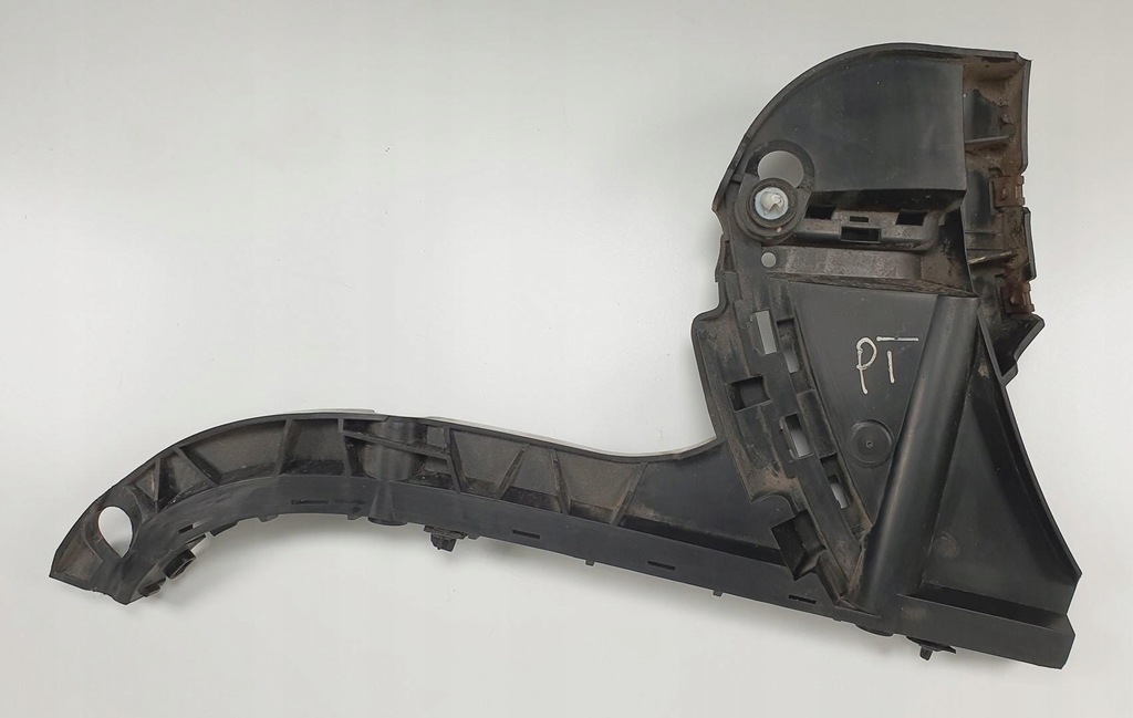 фото №1, Направляющая бампера правый задняя volvo xc70 ii 30678704