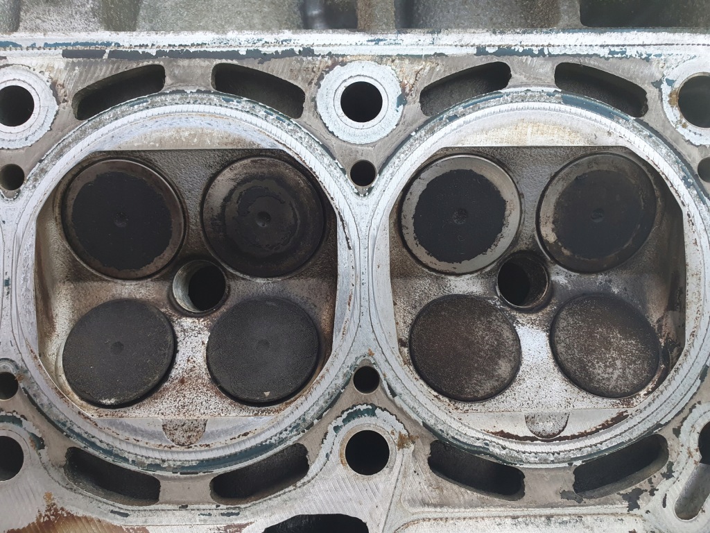 фото №11, Головка комплектная валы коромысла bud 1.4 16v vw skoda seat