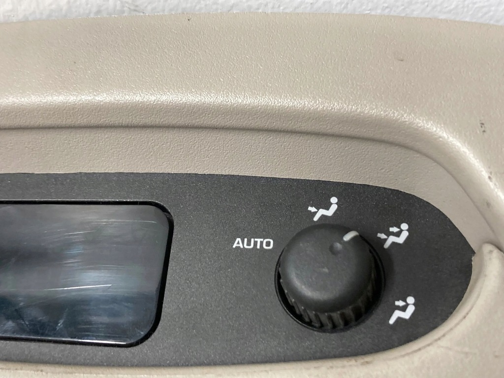 фото №11, Chrysler voyager 2004 монитор / дисплей / экран