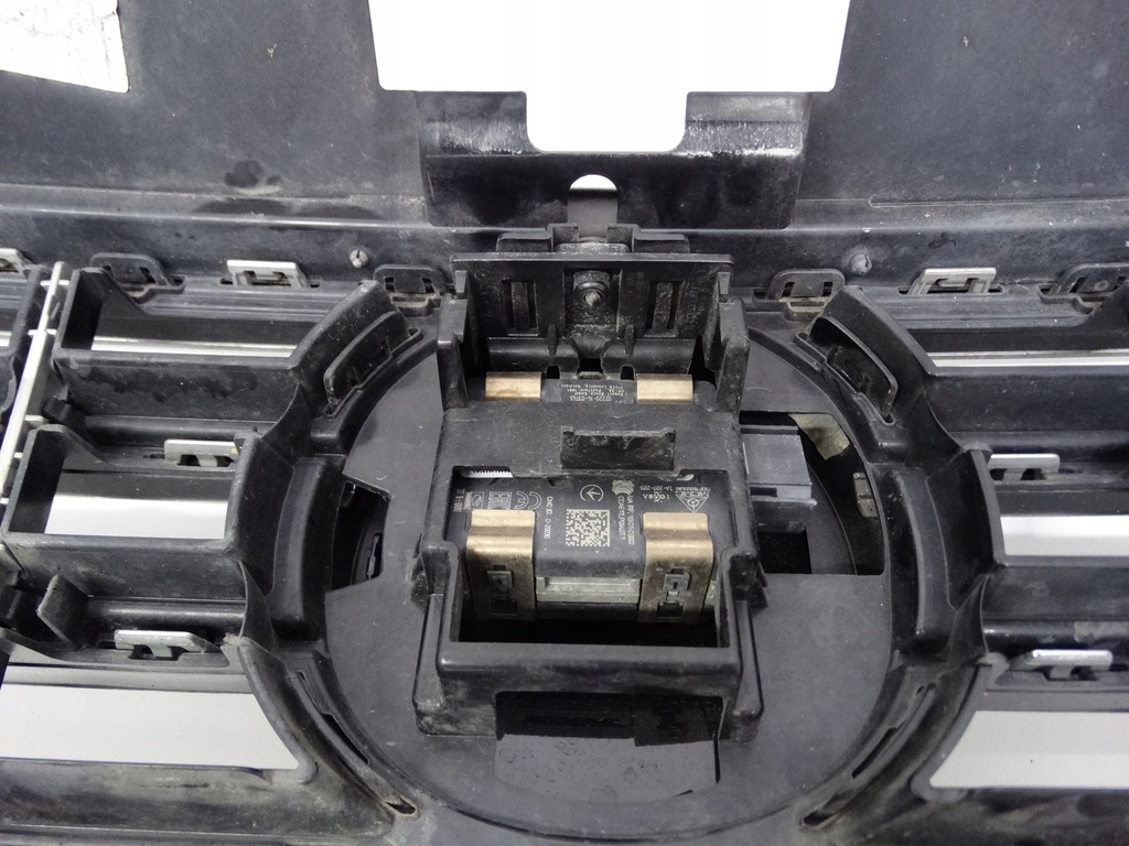 фото №13, Vw passat b8 r-line lift 19-23 решётка радиатора решётка радиатора + радар 3g0853651cb оригинальная