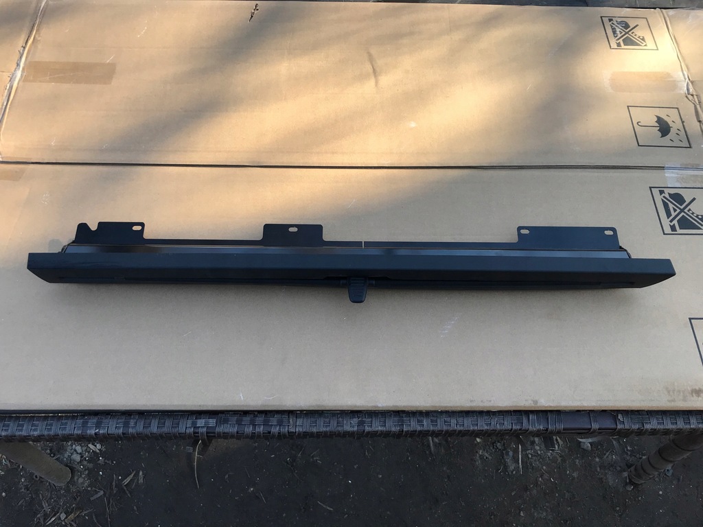 фото №1, Audi q7 ii шторка двері правий задня 4m0861334d