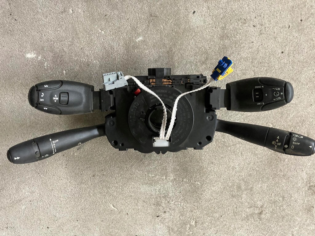 фото №1, Переключатель комбинированный peugeot 308 cc 96643949xt