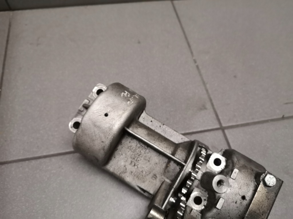 фото №5, Насос масла audi a6 c5 2.5 tdi 059103337b