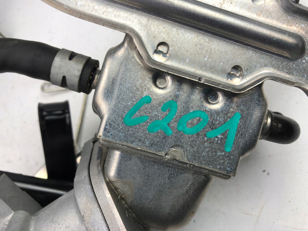 Toyota yaris 3 1,5 hybrid клапан egr радіатор Недорого