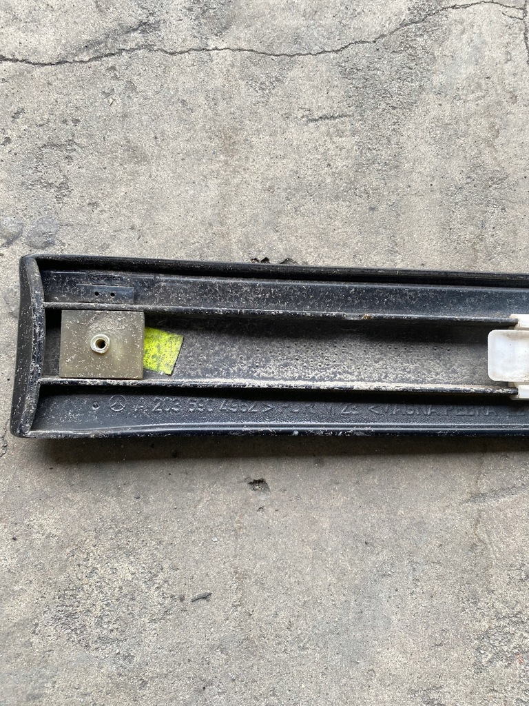 фото №8, Mercedes c-klasa w203 молдинг дверь левый перед