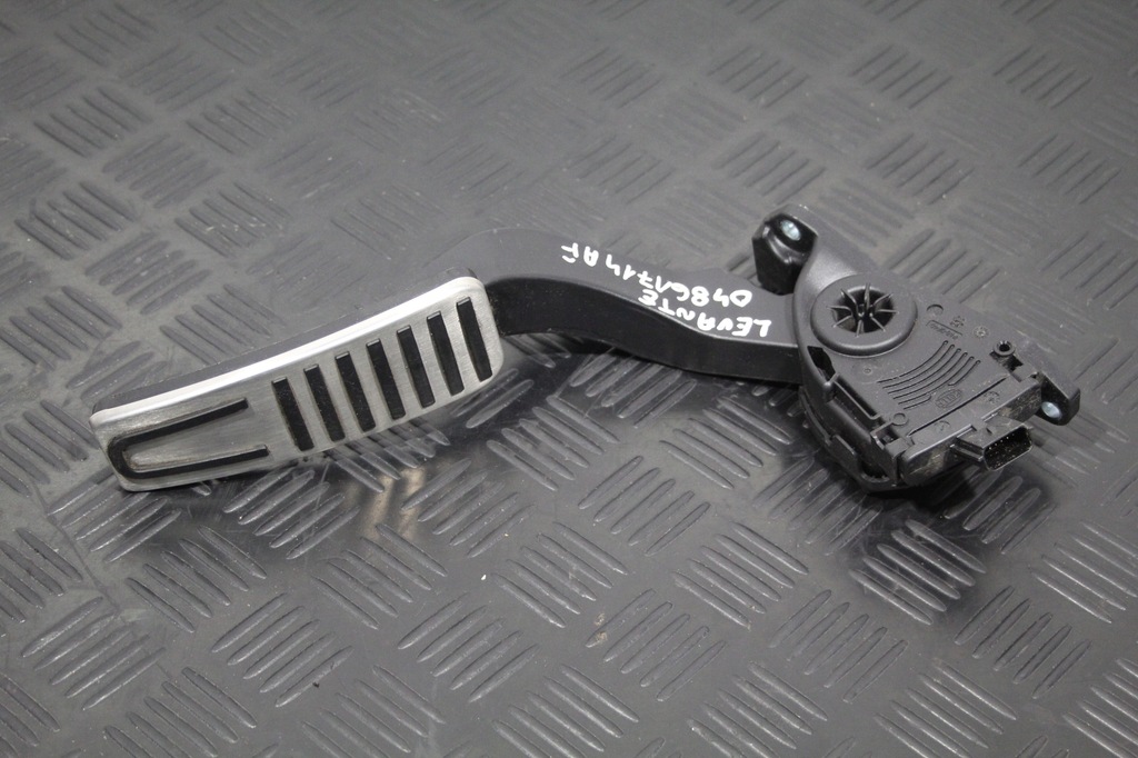 фото №1, Педаль газу maserati levante 3.0 d 04861714af