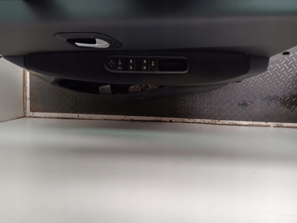 фото №16, Двері лівий i правий перед peugeot 3008 lift ezrc