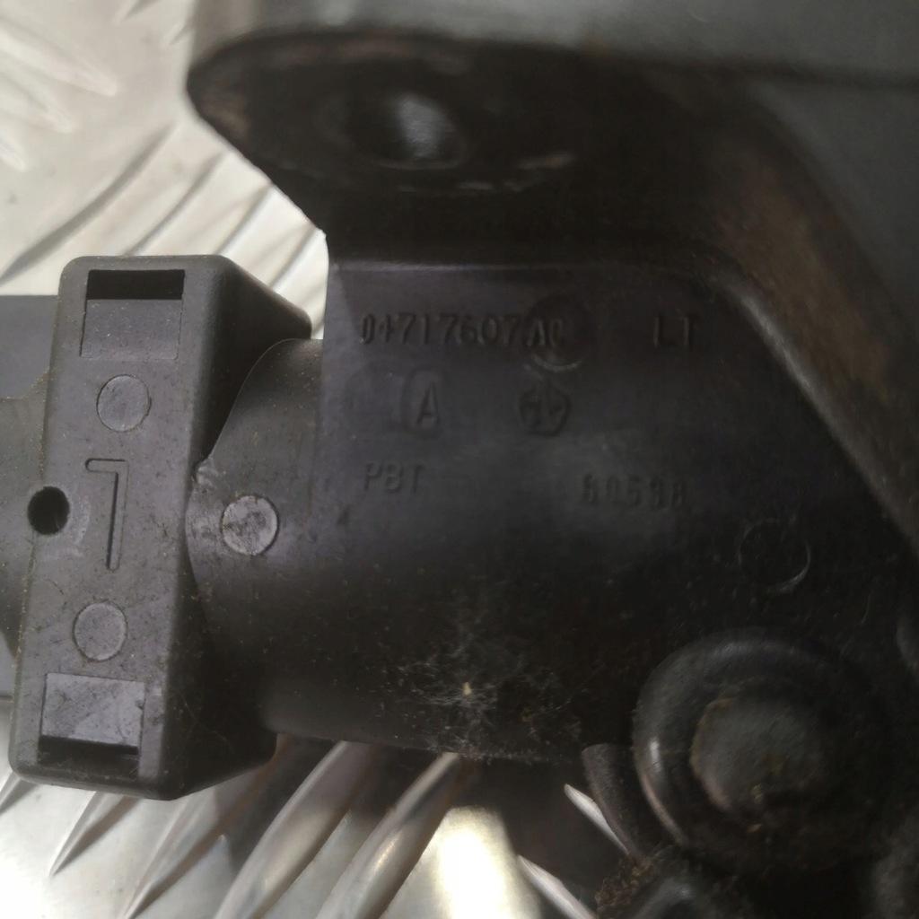 фото №7, Dodge grand caravan 2017 левая сторона двигатели окон