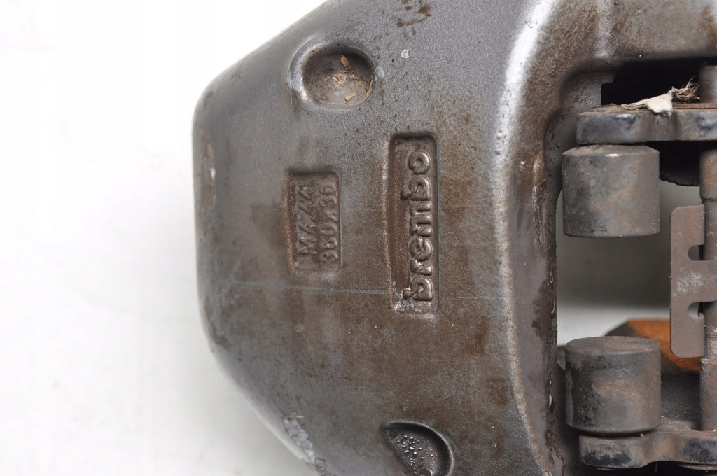 фото №5, Mercedes w172 r172 amg 5.5 v8 суппорт тормозной левый перед brembo