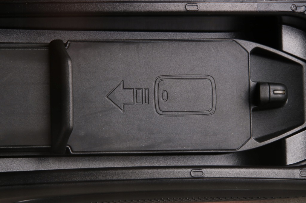 фото №10, Mini f55 f56 f57 підлокітник карбон black + зарядний пристрій wca 5a54826 5a81519