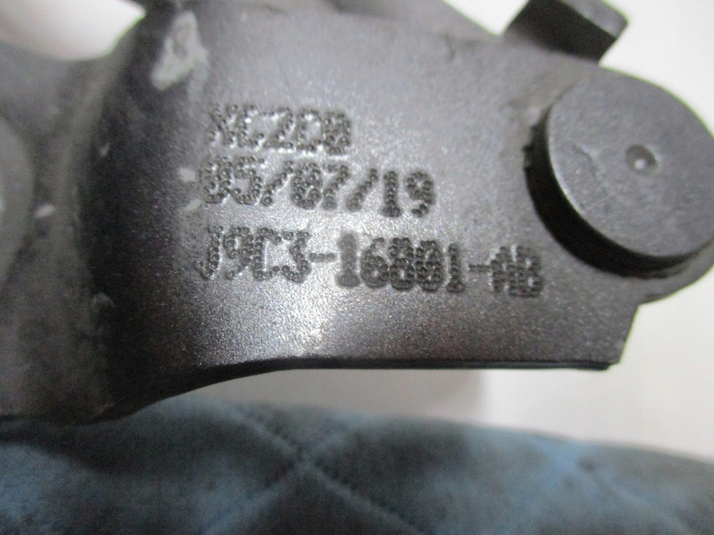 фото №5, Петля петли капот jaguar e pace пиротехнический