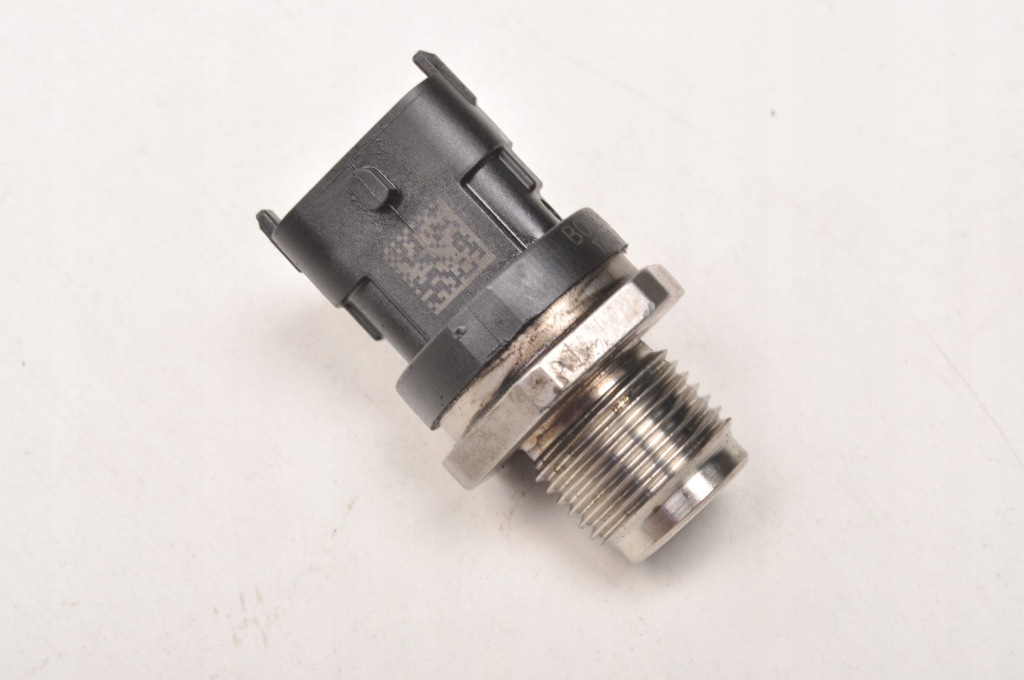 Opel insignia 2 b 2.0 cdti 170km датчик давления топливной  p0 0281002982 с Разборки